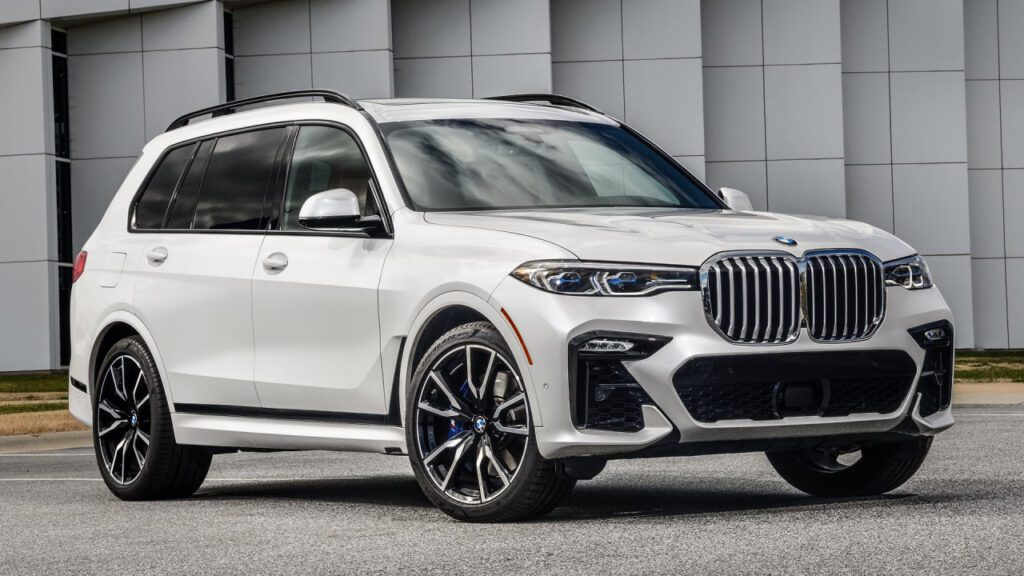 BMW X7 Overview