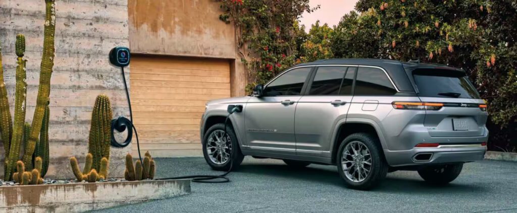 Exploring the All-New Jeep Grand Cherokee 4xe The Ultimate Hybrid Adventure SUV